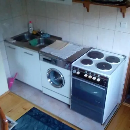 Adi Apartman דירה